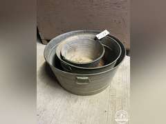 Round Metal Tubs