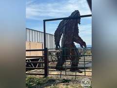 10' Tall Metal Big Foot