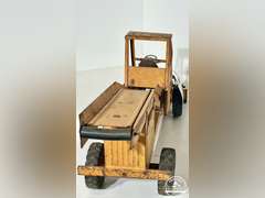 1957 Adams-Nylint Travel Loader
