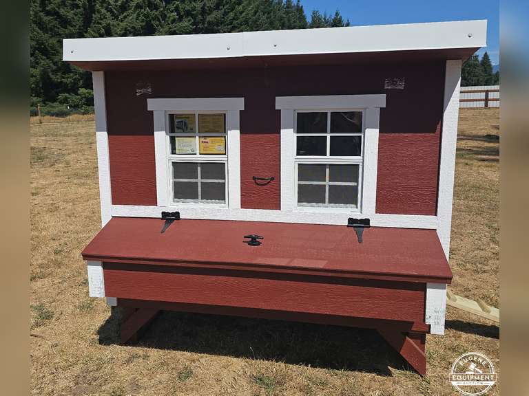 New Large Over EZ Chicken Coop /w Locking Doors & Key