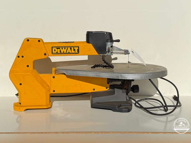 DeWalt 20” Scroll Saw DW788