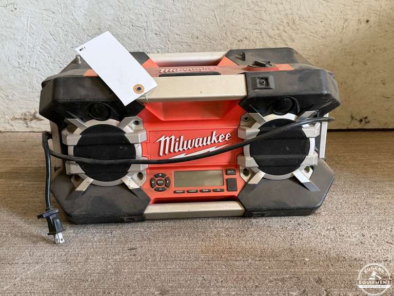 Milwaukee Shop Radio