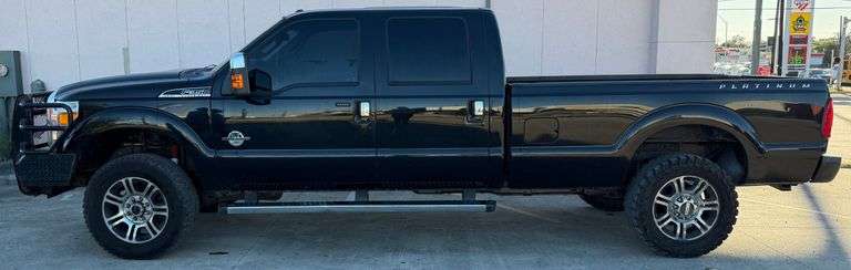2016 Ford F-350 Super Duty Lariat Platinum, 4WD, 6.7L Power Stroke Diesel, AC, PW, PL, Automatic, Leather Interior, Heated/Cooling Seats, Heated Steering Wheel, Bluetooth, Back Up Camera, Sunroof, Navigation, 13000lb Winch, Runs & Drives