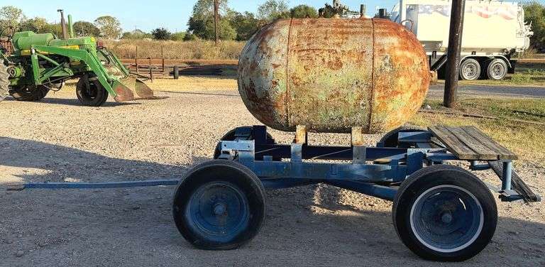 Vintage 500 Gallon Propane Tank On Wagon