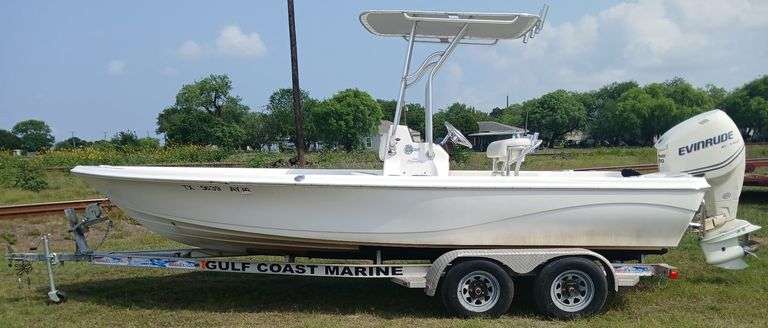 2009 Blue Wave Pure Bay 2200, 2010 Evinrude E-TEC 250 HP Engine & 2008 Aluminum Coastline Trailer,  New-Reman Lower Unit/Gear Case, Does Run & Drive