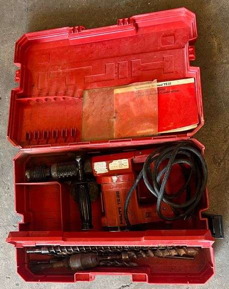 Hilti TE 22 Rotary Hammer Drill w/ Case, Does Work
