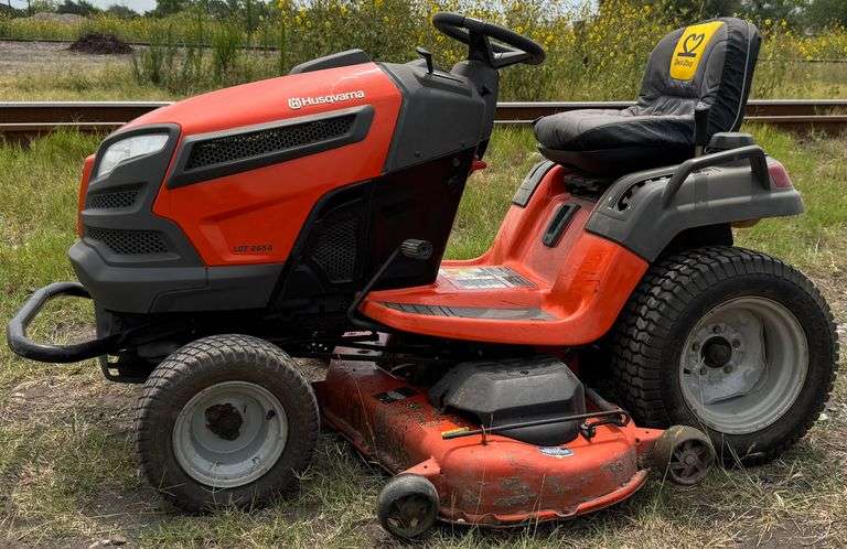 Husqvarna LGT 2654 54" Lawn Mower, 172hrs, Runs & Operates