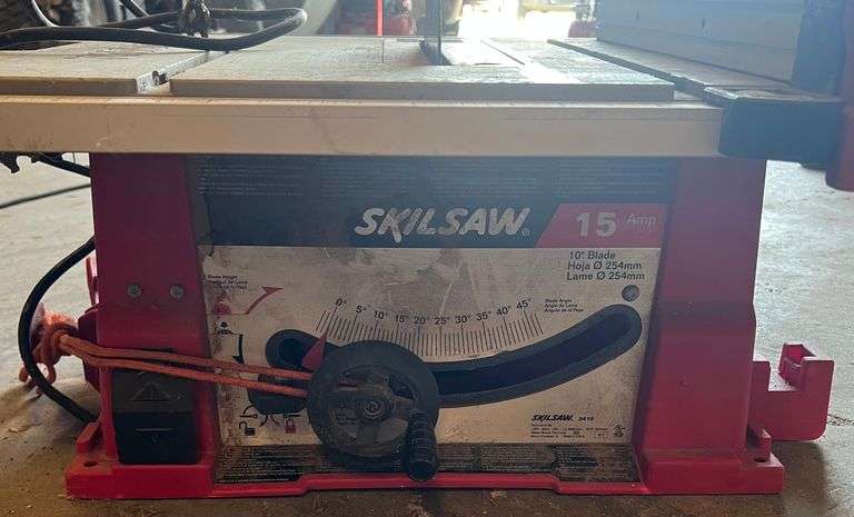 Skilsaw 10" 15 Amp Table Saw, Does Work