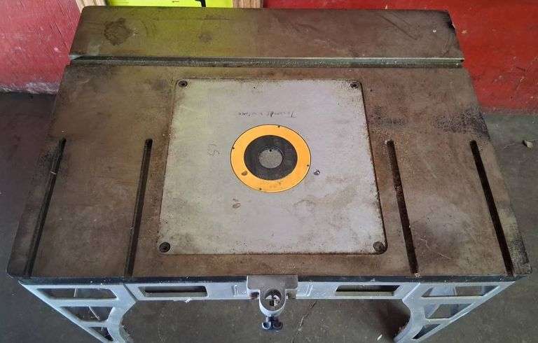 Rebel Router Table - ELCO Auctions