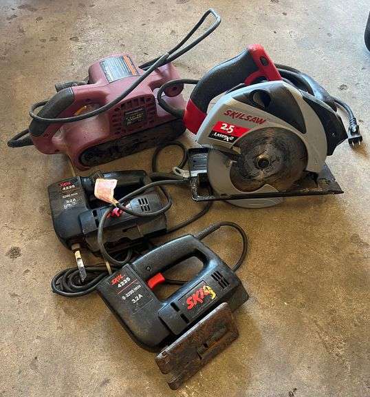 Skil Power Tools Lot, (1) Circular Saw, (2) Jigsaws, & (1) Belt Sander, All Do Work
