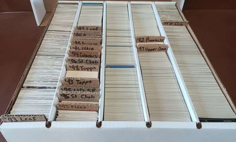 Thousands of Baseball Cards From 1989 to 1998