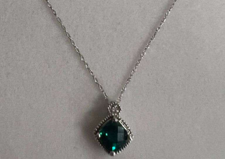 10k Gold Emerald Necklace, 18in Chain