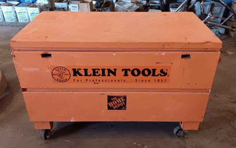 Klein Tools Job Box (4ftL x 32-1/4"H x 2ft D)