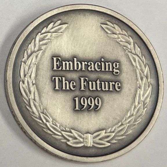 1oz "Embracing The Future 1999" .999 Fine Silver Coin