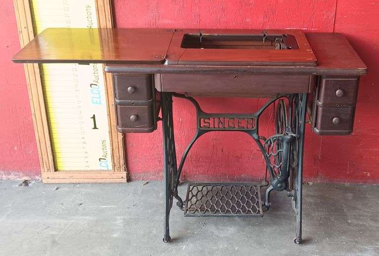 Antique Singer Cast Iron Treadle Sewing Machine Stand