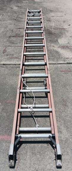 Warner 20ft Fiberglass Extension Ladder
