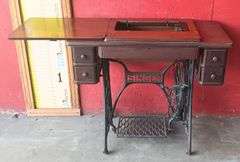 Antique Singer Cast Iron Treadle Sewing Machine Stand