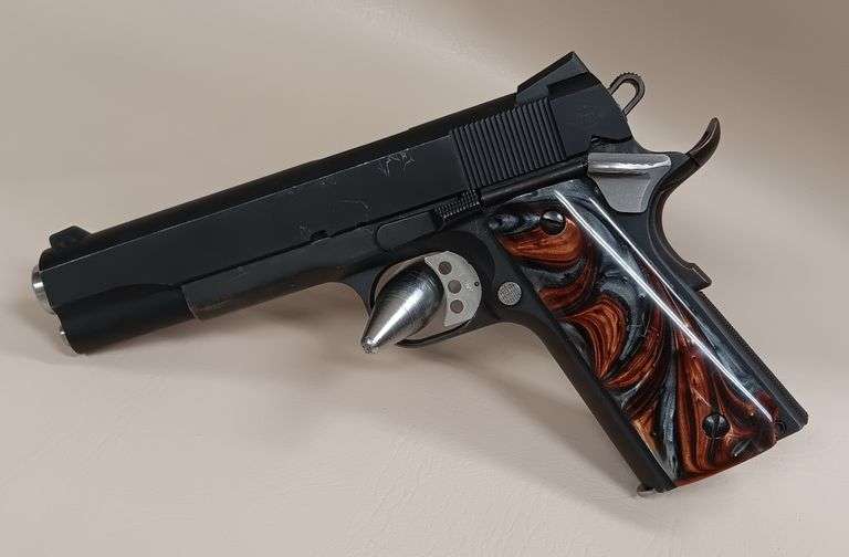 Auto Ordnance Model 1911 .40 S&W Pistol