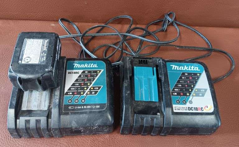 2 Makita Battery Charging Stations & 1 Battery, All Work