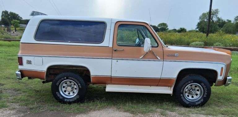 1979 GMC High Sierra 4X4 Jimmy/Blazer, 400 ci Small Block V8,  Automatic, A/C, PW, PL, Power Rear Window, Towing Package, Two Owner Vehicle, Runs & Drives, Good Title, Original & Unmolested!