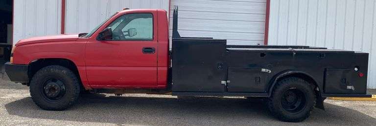 2006 Chevrolet Silverado 3500 w/ Utility Bed, 6.0L V8, Auto, PW, PL,  Runs & Drives