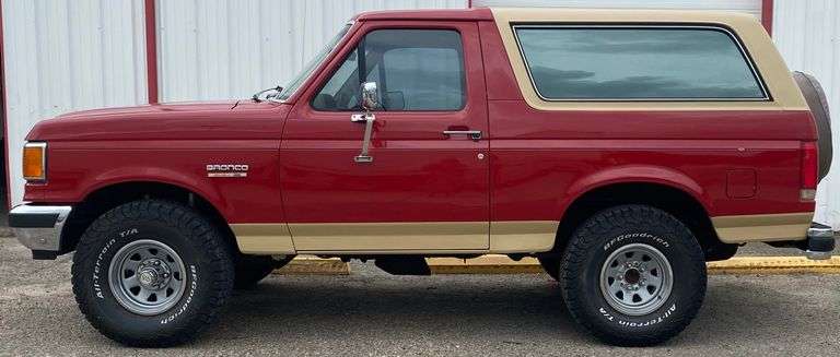 1989 Ford Bronco Eddie Bauer Edition, 5.0 V8, 4X4, Auto, AC, PW, PL Runs & Drives , All Original, Only 80k Miles, NICE!