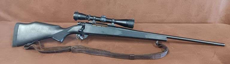 Weatherby Vanguard 30-06 Rifle w/ Leupold VXII 3x9x40 Scope