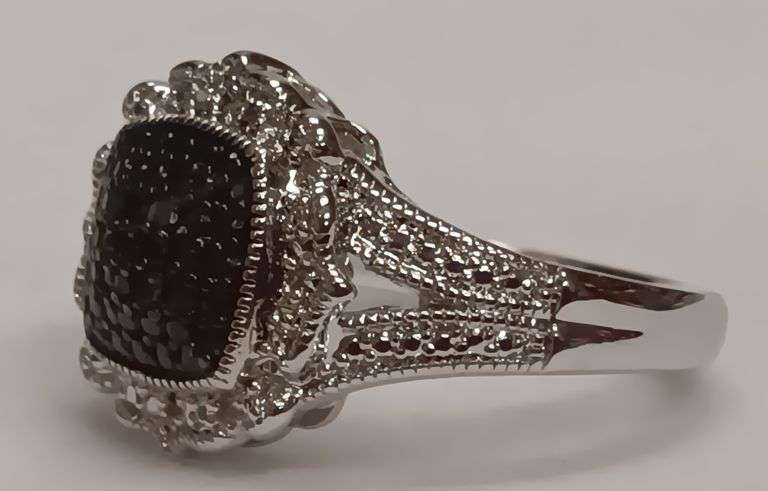 Halo Design Cocktail Ring
