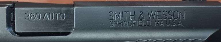 Smith & Wesson M&P 380 Shield EZ 380 Auto, w/ 1 Extra Magazine & Holster