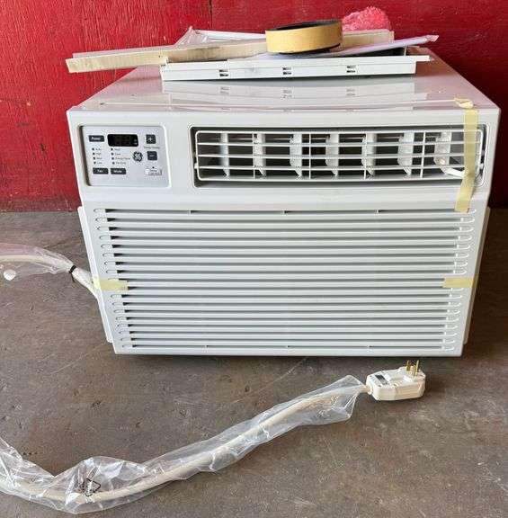 230 Volt GE 11800 BTU Heat & Cool Room Air Conditioner, New In Box, Cools Up To 550sqft