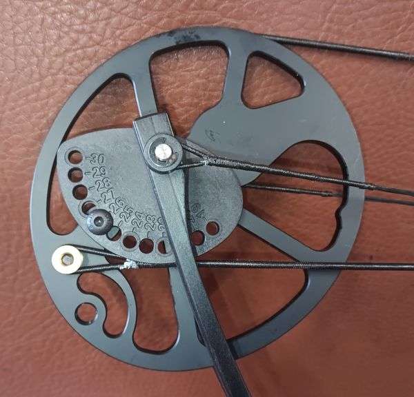 Unknown Brand Compound Bow w/ Wrist Caliper Release Aid