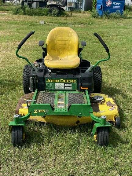 John Deere Z355R 48" Zero Turn Lawn Mower, 22hp Briggs & Stratton Engine, Runs & Operates