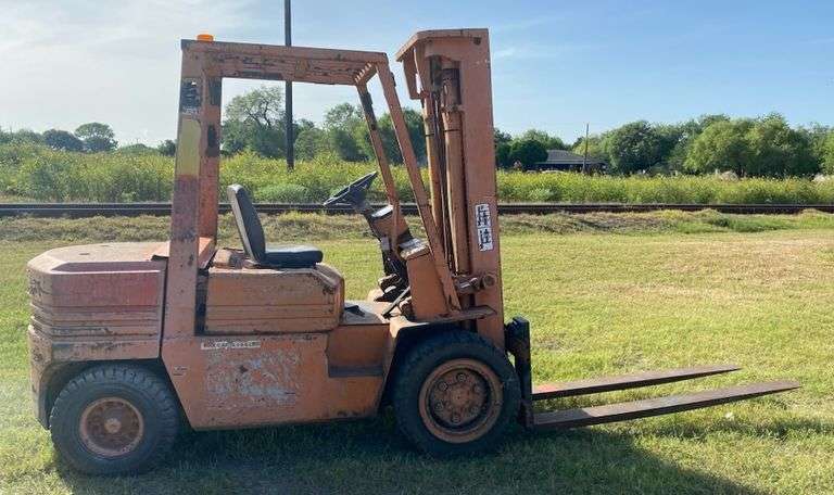 Toyota Diesel Pneumatic Tire 6000lb Capacity Forklift,  Runs & Operates