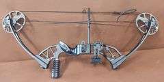 Unknown Brand Compound Bow w/ Wrist Caliper Release Aid