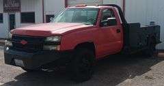 2006 Chevrolet Silverado 3500 w/ Utility Bed, 6.0L V8, Auto, PW, PL,  Runs & Drives