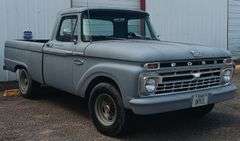1966 Ford F100 Short Bed Project Truck, 352 V8, 3 Speed Manual, Ready To Finish! Runs/Drives Strong! 352ci V8, 3 Speed Manual Column Shift, All Lights Working, Recent Primer Coat Applied, Good Title