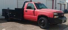 2006 Chevrolet Silverado 3500 w/ Utility Bed, 6.0L V8, Auto, PW, PL,  Runs & Drives