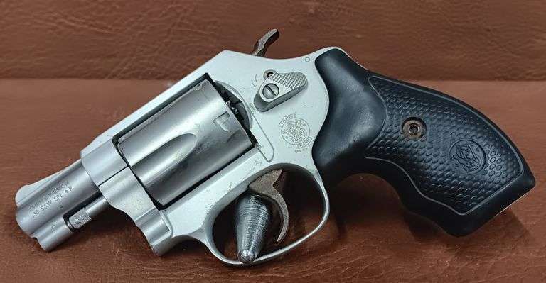 Smith & Wesson 637-2 Airweight  .38 S&W SPL+P Revolver