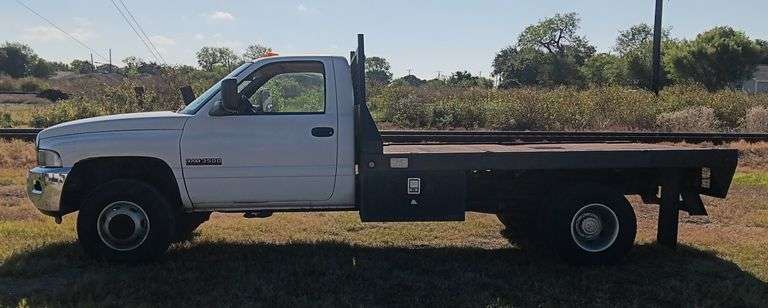 2002 Dodge Ram 3500 Cab & Chassis, Cummins 24 Valve Turbo Diesel, 6 Speed Manual Transmission, 11' Flatbed, Runs & Drives