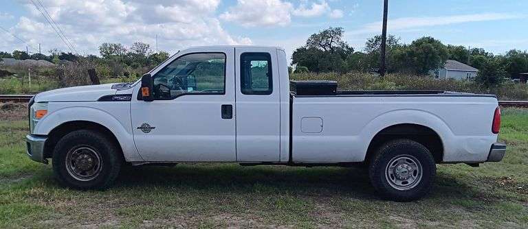 2012 Ford F250 Super Duty Ext Cab, 6.7L Power Stroke Diesel, A/C, PW, PL, Runs & Drives