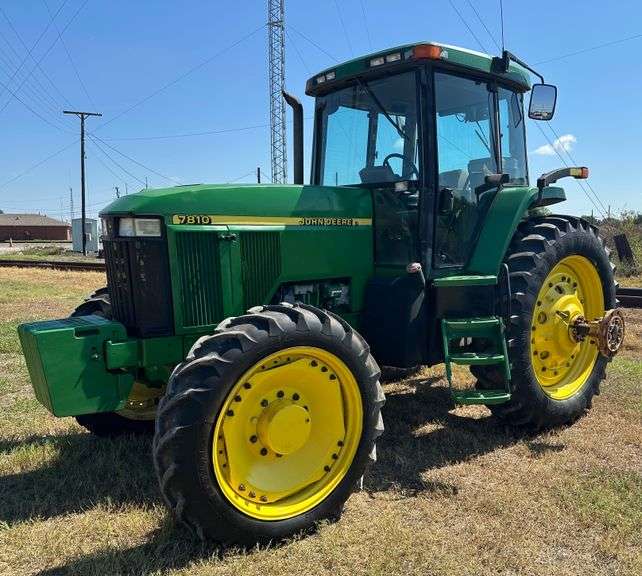 2002 John Deere 7810 Tractor, 4x4, 175 hp, AC/Heat, 8.1L 6-Cylinder Diesel Engine, 19-Speed Full Power Shift Transmission, Equipped w/ PTO, Three-Point Hitch & Quick Coupler, Runs & Operates Very Well!