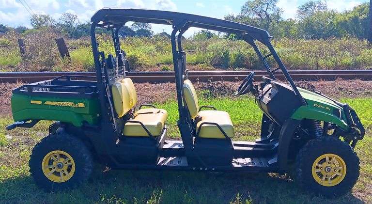 John Deere 4x4 Gator XUV 550 S4, With Dump Bed, Runs & Drives