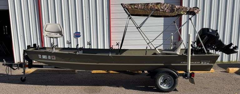 2017 Tracker Topper Aluminum 15' Jon Boat, 2017 Mercury 20HP Outboard Engine, 2018 Trailer, All In Great Condition, Runs Well!