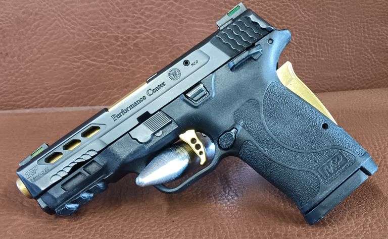Smith & Wesson Performance Package M&P 9 Shield EZ 9mm Pistol w/ HIVIZ H3 Night Sights & Holster
