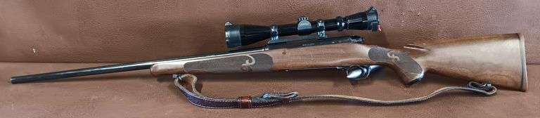 Winchester Model 70 XTR Featherweight .243 Win Rifle w/ Leupold 3x9x44 VARI-X II & Leather Sling