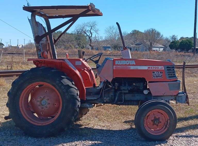 Kubota M4700, 50hp Diesel Tractor, Runs & Operates, 3,957 Hours