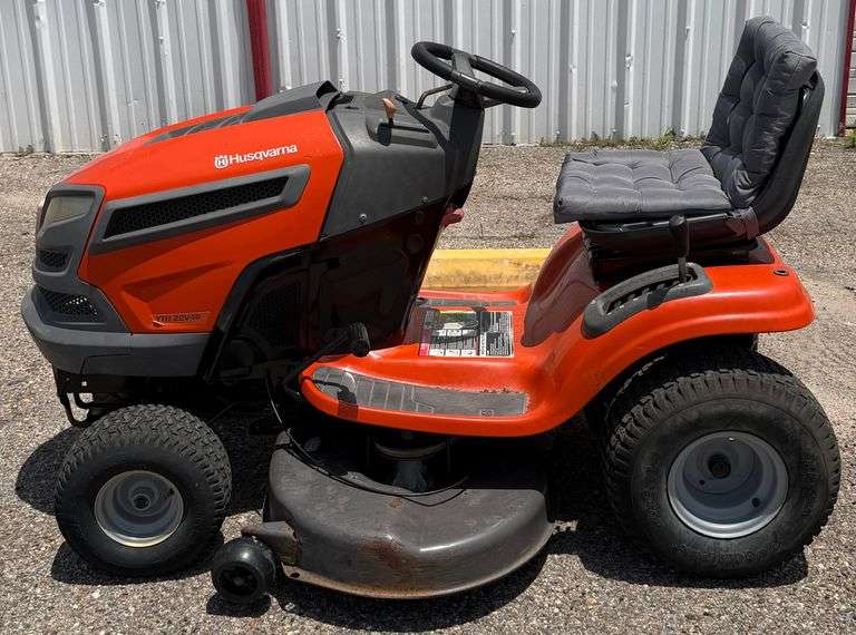 Husqvarna YTH 22V46 Riding Lawn Mower, 22HP Engine, 46" Cutting Deck, Runs & Operates