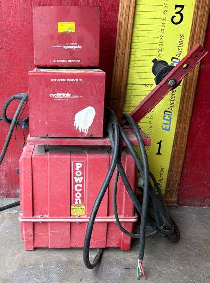 Powcon 300 SM 300 Amp Welder & Cyclomatic Power Drive II Wire Feeder, 3 Phase, Does Work