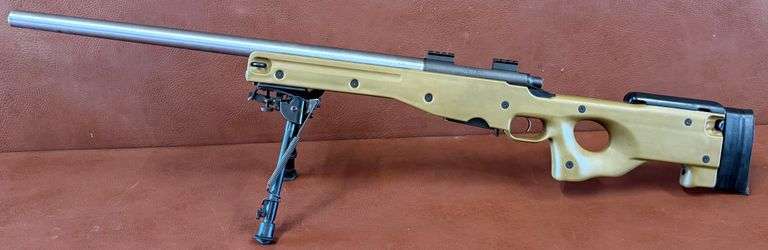 Remington 700 .243 Win Target Rifle w/ Harris Bipod Farrell Scope Mount, No Rings Or Scope, 23" Hart Barrel, Target Single Stage Trigger, Accuracy International Chassis