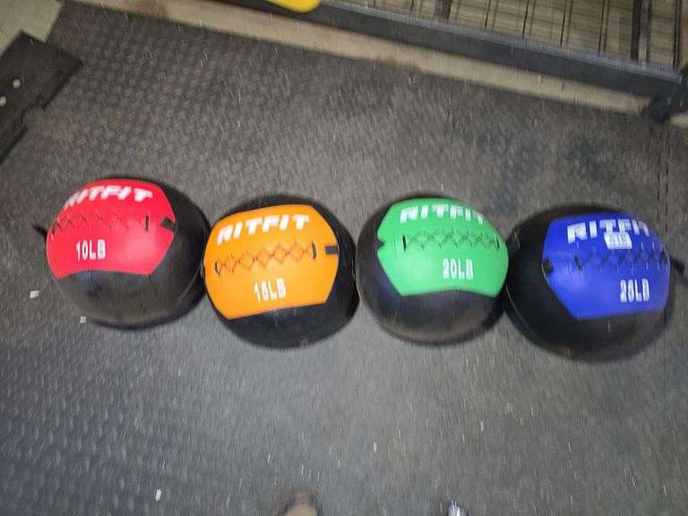 10-25LB EXCERCISE BALLS.